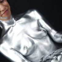 浜本まりちゃんが銀粉メッシー！ウェット&メッシー動画