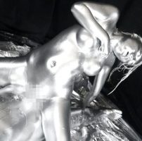 春希ゆきのが銀粉セックス！ウェット&メッシー動画