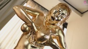 赤城穂波ちゃんの金粉メッシー！おっぱいがデカいなｗｗ