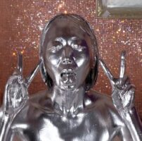 夜乃さゆなちゃんが銀粉プレイ